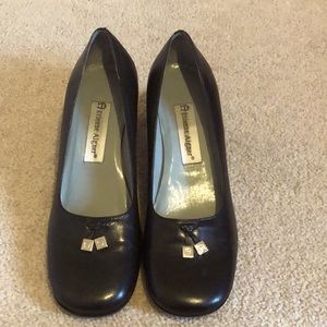 Etienne Aigner black leather heels